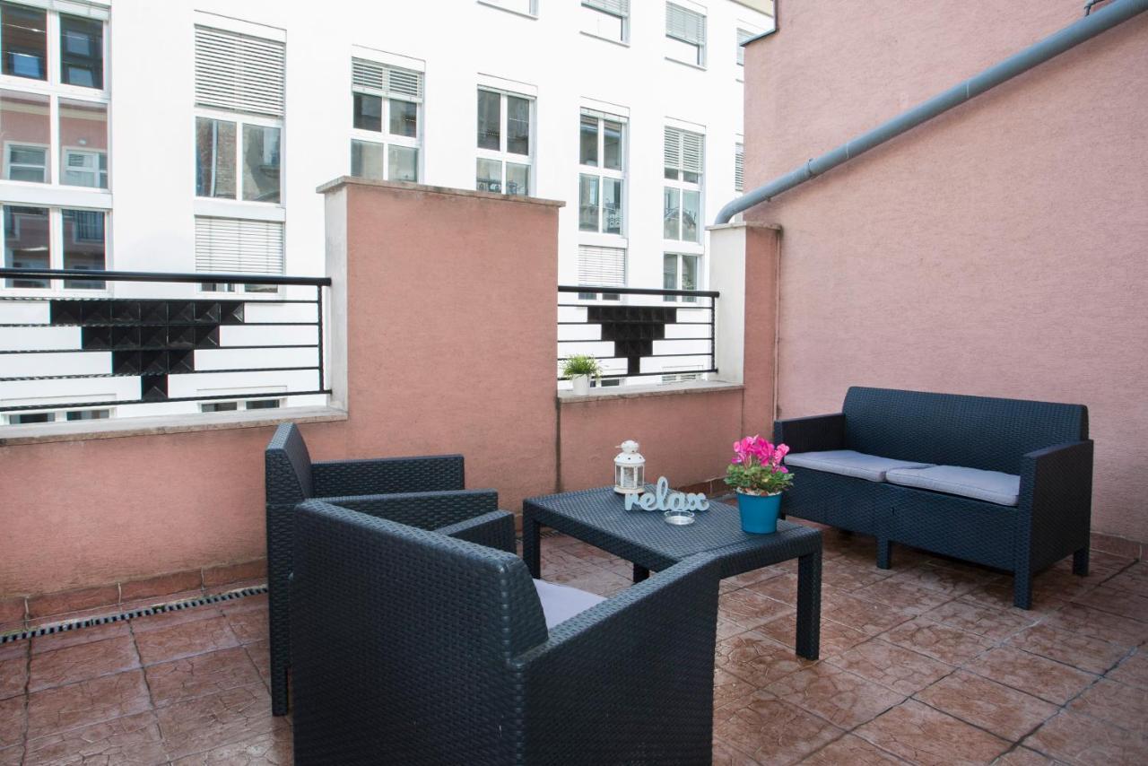 Apartment With Big Terrace Budapest Kültér fotó