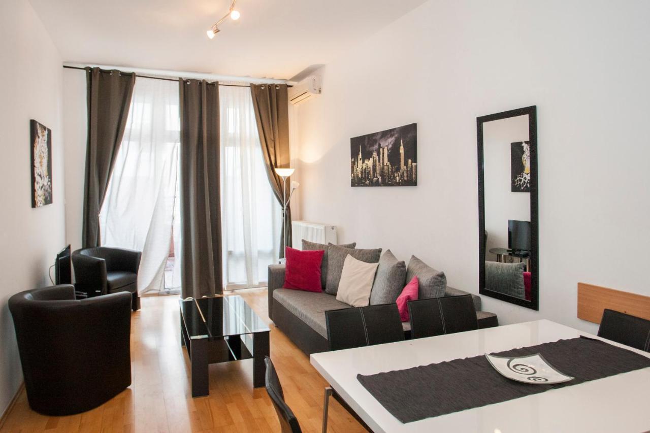 Apartment With Big Terrace Budapest Kültér fotó