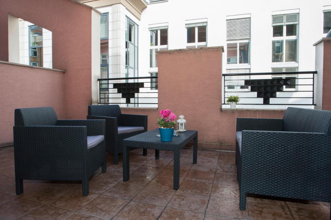 Apartment With Big Terrace Budapest Kültér fotó